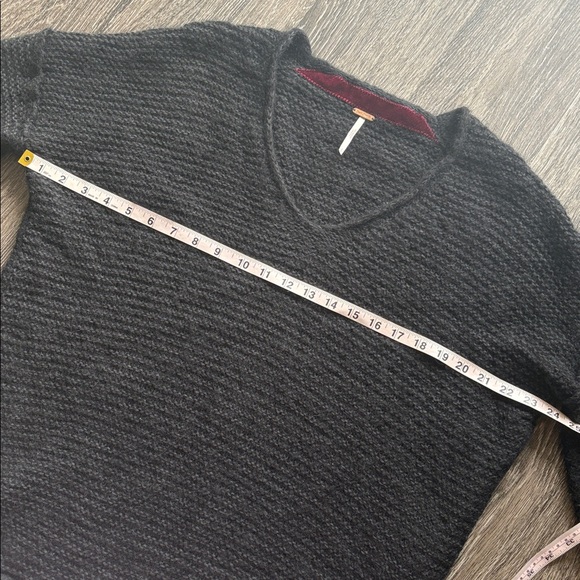 Free People Super-Soft Oversized Sweater - Picture 6 of 7